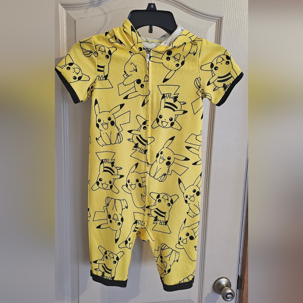 Pokemon Pikachu Pajama Romper XS 4/5 Short Sleeves Yellow And Black